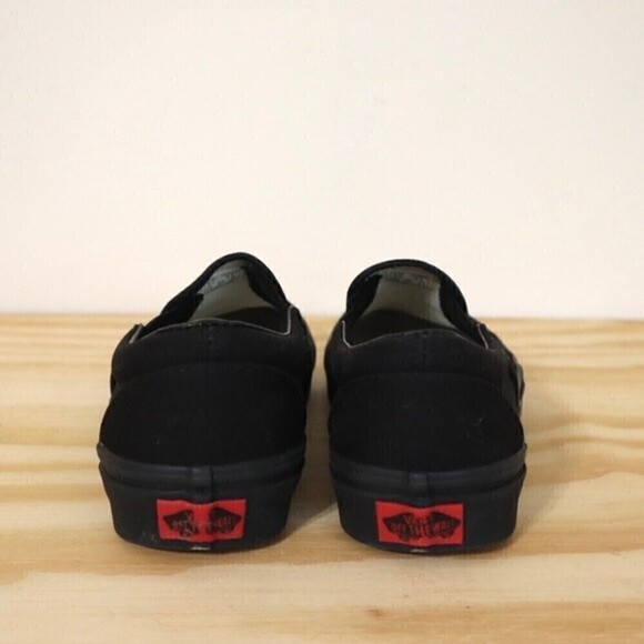 Vans Black on Black Sneakers Canvas Low Tops M5 W6.5 - Picture 5 of 8